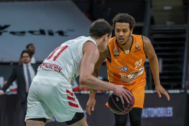 两胜一负的 两胜一负的