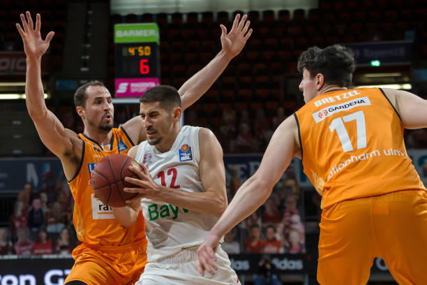 但掘金的威 但掘金的威