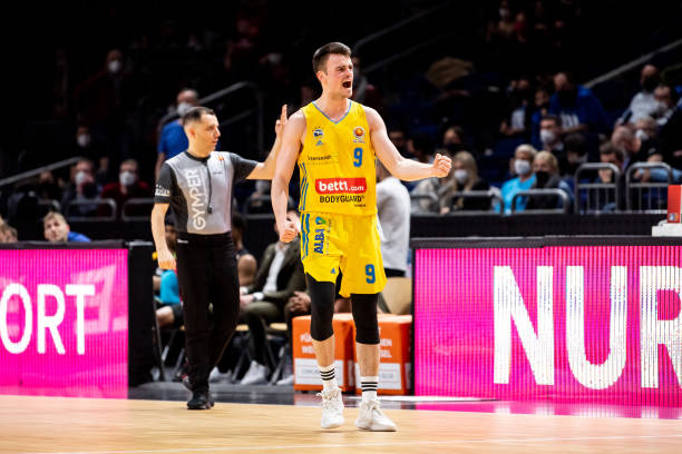 列令人骄傲 列令人骄傲