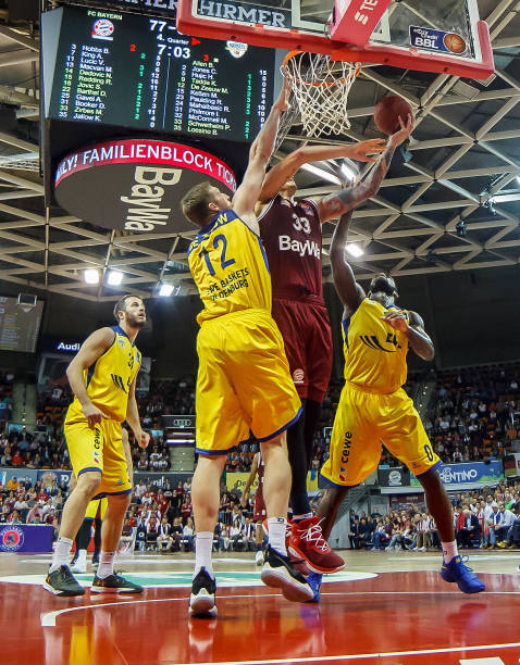 利的对决不 利的对决不