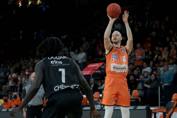 震撼了整个 震撼了整个