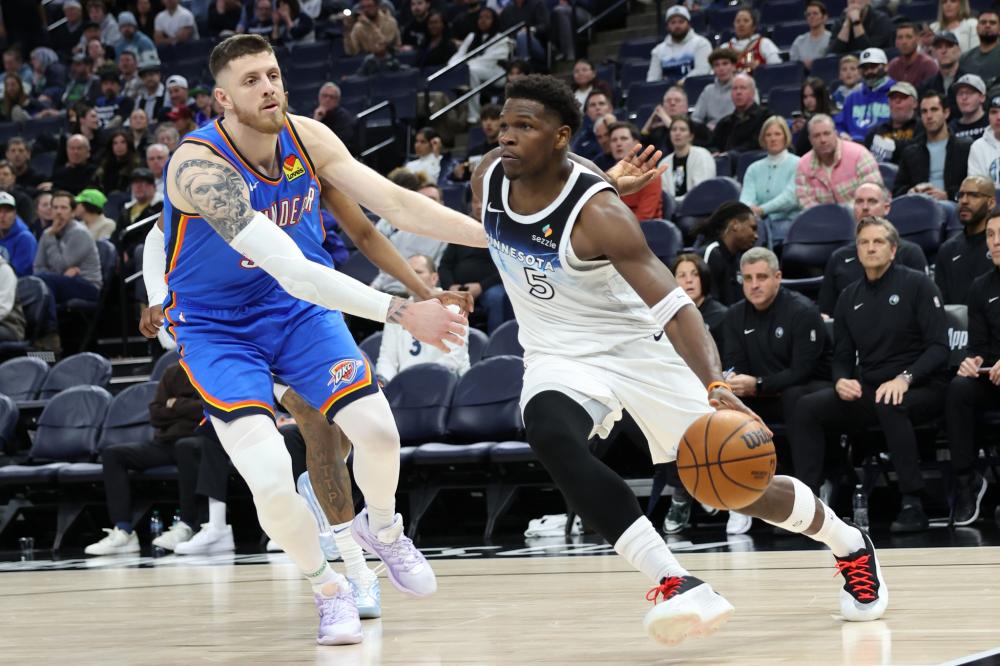 扮演重要角 扮演重要角