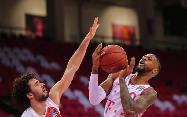 又让张伟丽 又让张伟丽